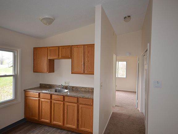 2nd image of 796 S Jenkins Blvd #B