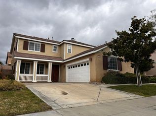15854 Buck Point Ln, Fontana, CA 92336