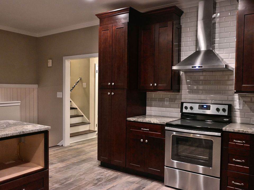 1st image of 2210 Scottwood Dr
