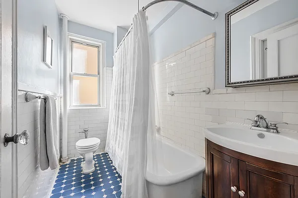 Sold by Compass | media 12