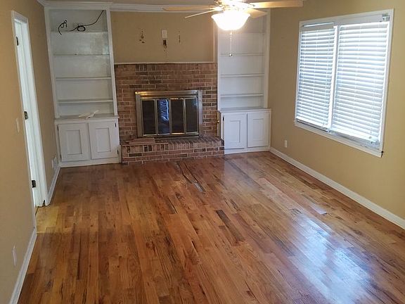 4th image of 485 Hickory Hills Trl