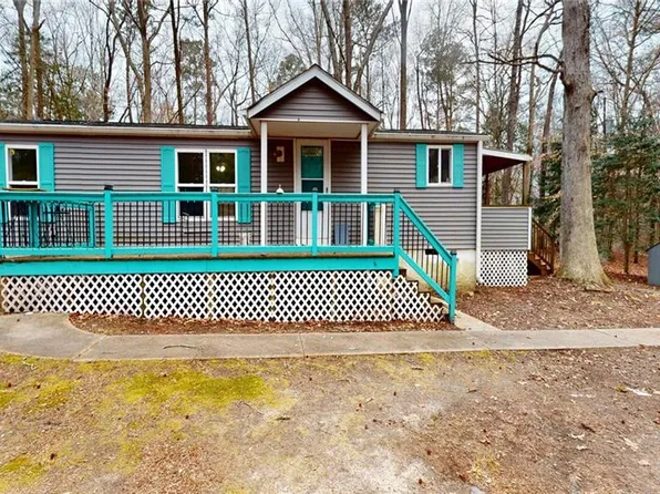 9909 Friendship Rd, North, VA 23128