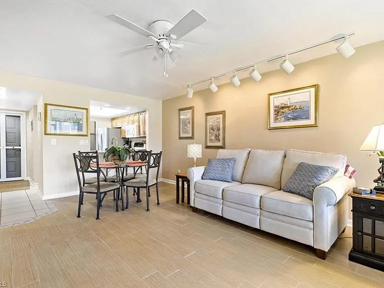 8445 Charter Club Cir #3 — Photo 1