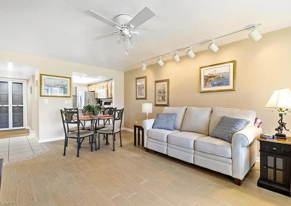8445 Charter Club Cir #3