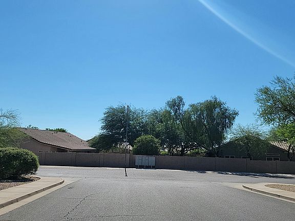 4th image of 29223 N 46th Pl
