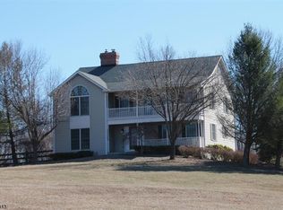 305 Goberman Rd, Glen Gardner, NJ 08826