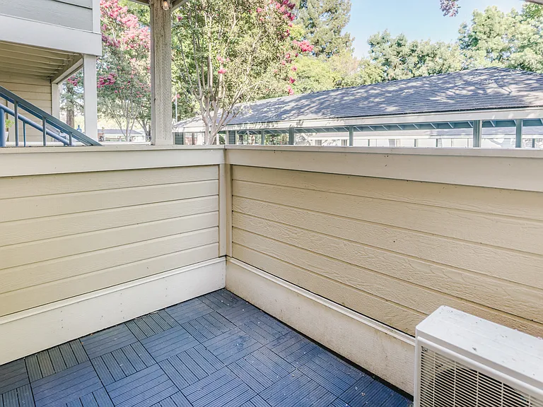 2766 Somerset Park Cir — Photo 23