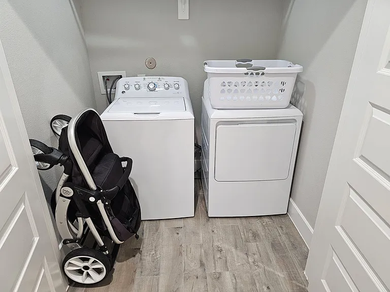 9414 Campbell Rd — Photo 36