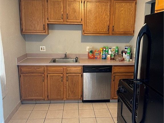 3rd image of 4878 Banbury Ct APT 4