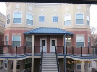 120 E 1st St APT 200, Loveland, CO 80537