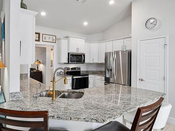 4th image of 8516 WATERSTONE BOULEVARD