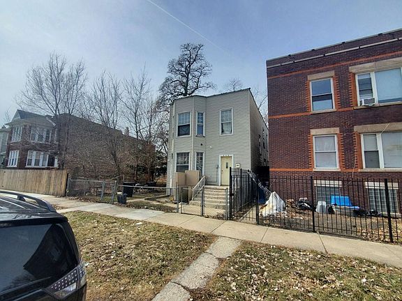 2nd image of 648 N Leclaire Ave