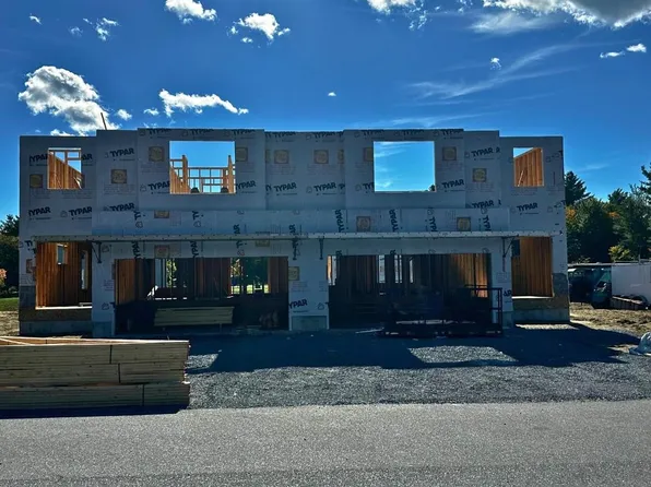 163 Greenbrook Circle #40, Milton, VT 05468