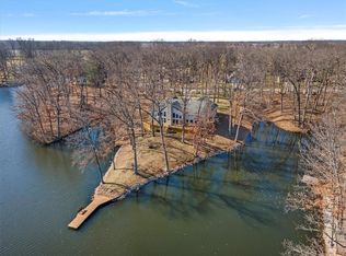 32 Beyers Lake Est, Pana, IL 62557