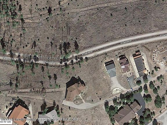 4th image of 63 El Camino Dr