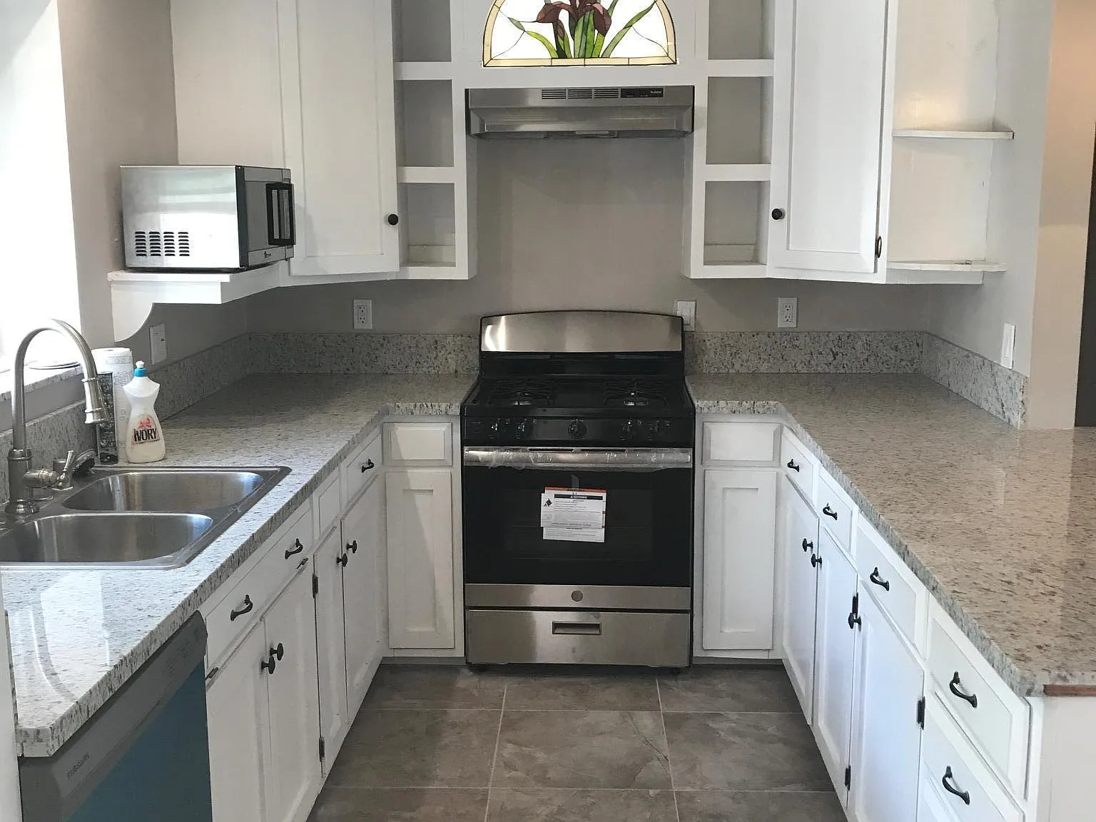 2 bed, 1800 sqft, $4,375 — Photo 2