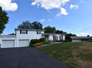 114 Vermont St, Holyoke, MA 01040