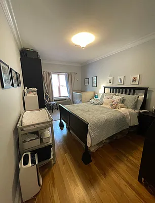 Rented by Bond New York | media 33