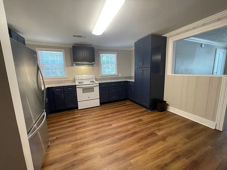 1632 Old West Broad St — Photo 10