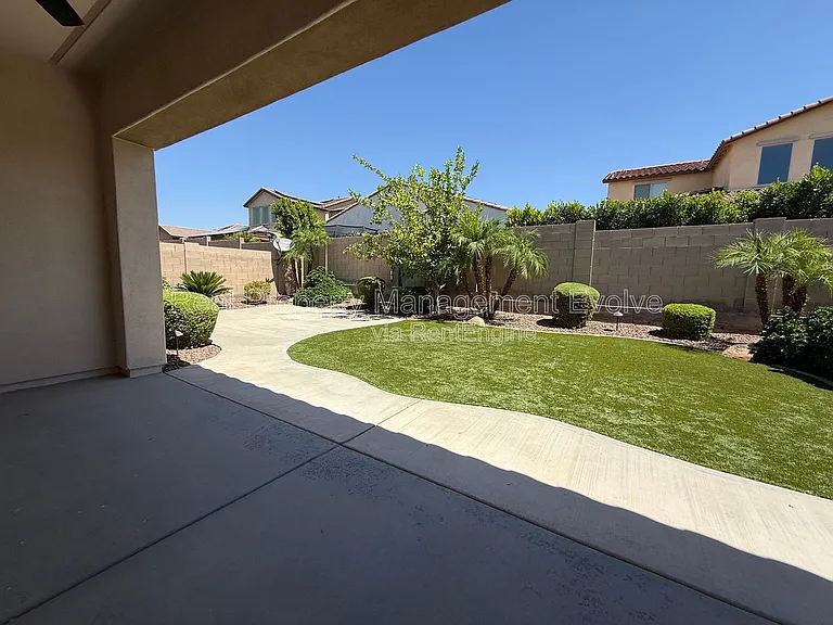 20508 W Carlton Mnr — Photo 32