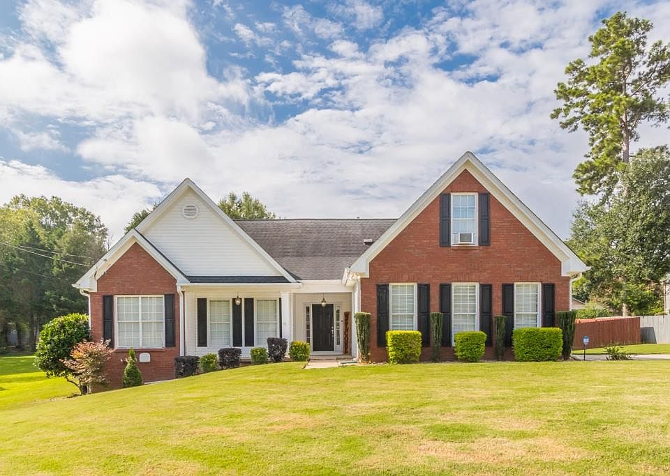 1st image of 2876 Club Forest Dr SE