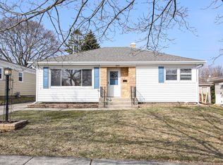 800 Oregon St, Racine, WI 53405