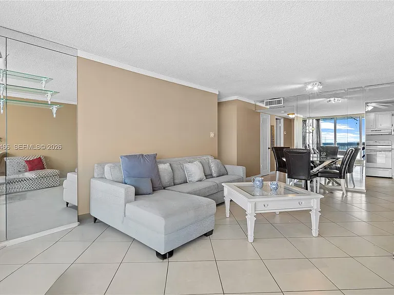 18081 Biscayne Blvd #1903 — Photo 18