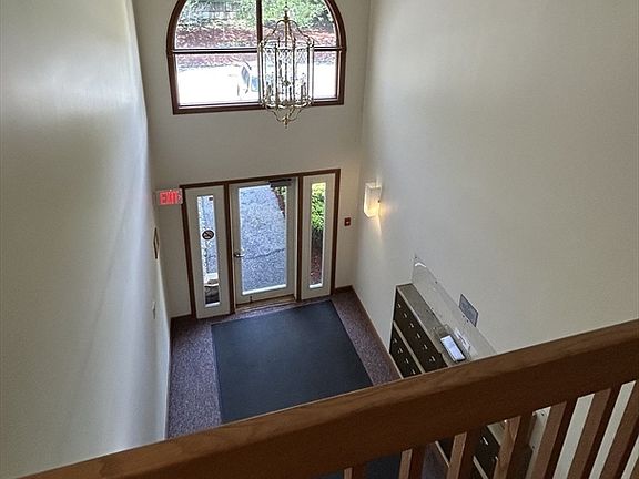 3rd image of 19 Rose Ct Unit 19
