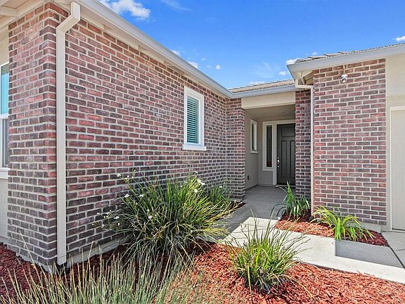 3rd image of 8064 Coopers Hawk Way