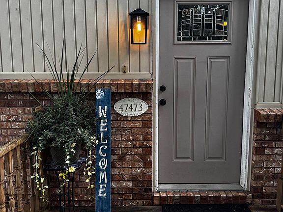 3rd image of 47473 Greenview Rd