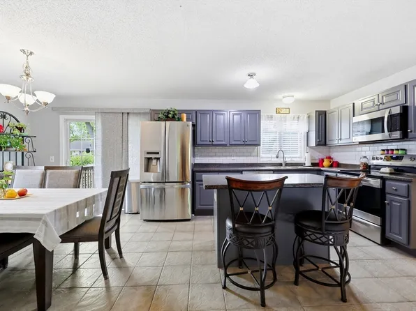 189 Seymour Ave, Springfield, MA 01109