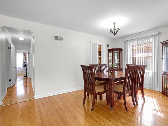 5th image of 5253 Davis St