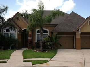 114 Park Trail Ln, League City, TX 77573
