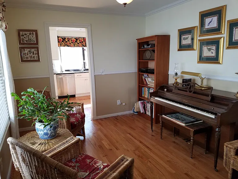 Music room between Living rm and kitchen