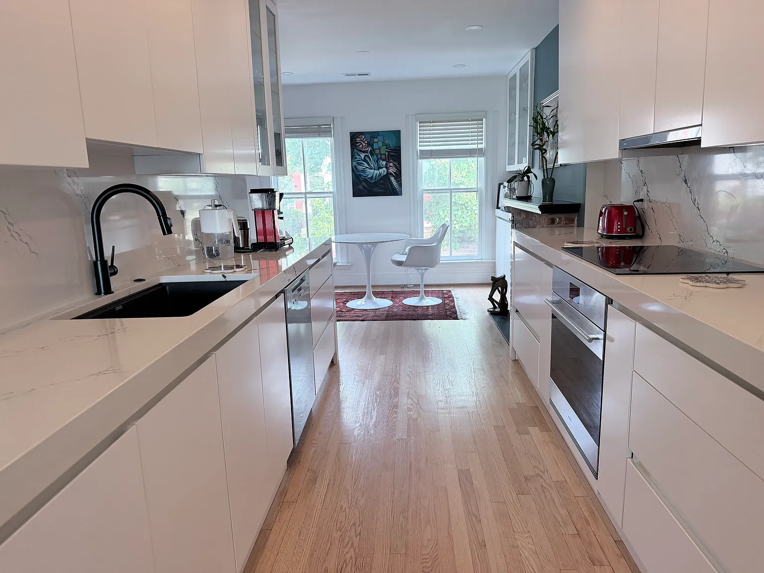 4 bed, 3.5 bath, 2550 sqft, $8,000 — Photo 4