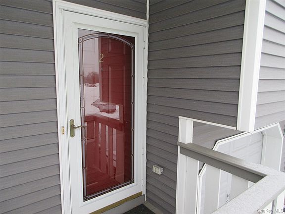 2nd image of 2 Eagle Ridge Way