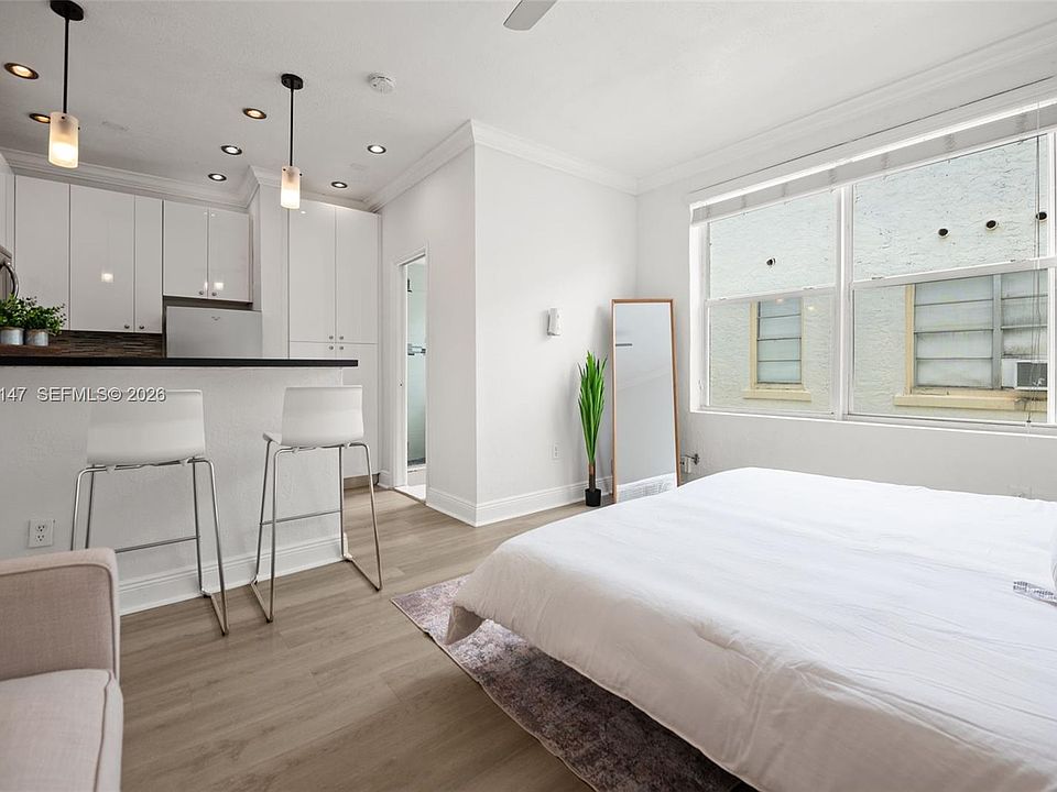 1st image of 119 Menores Ave APT 7A