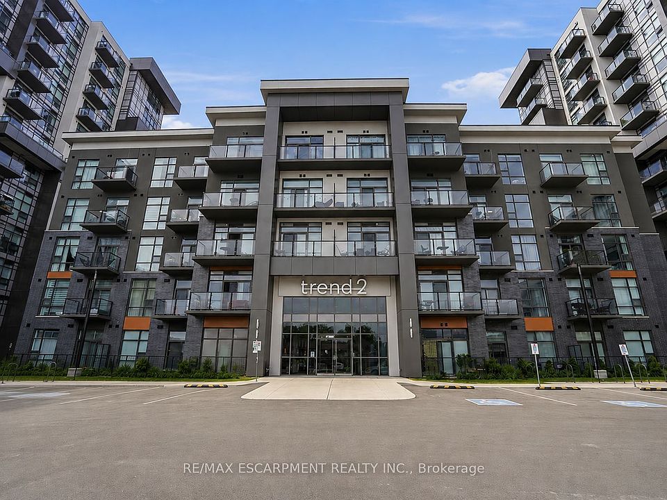 1st image of 460 Dundas St E #112