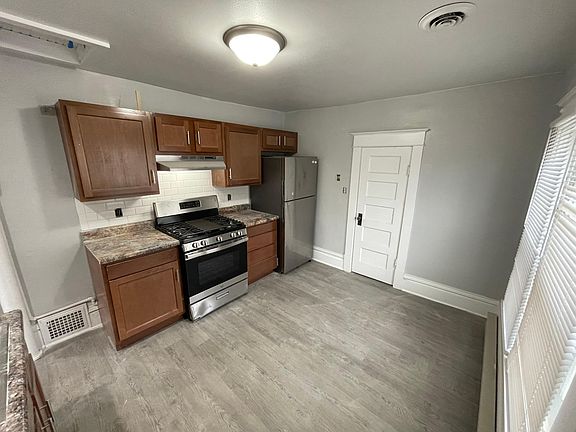 3rd image of 442 W 15th Ave #A