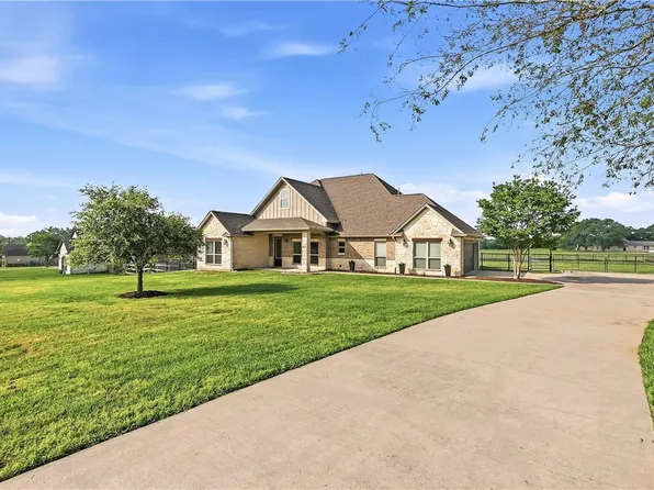 7588 Los Lobos Dr, Bryan, TX 77808