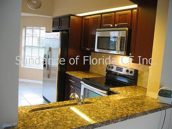 5th image of 402 Otter Creek Dr