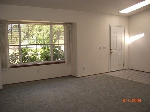5th image of 11909 McCormick Dr NW
