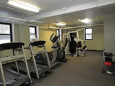 11720 Edgewater Dr #907 — Photo 25