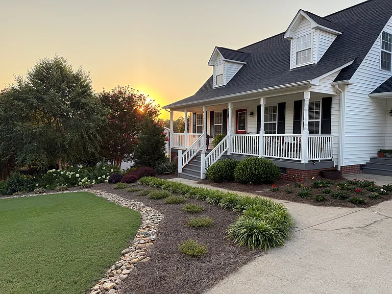 312 Home Place Dr — Photo 1