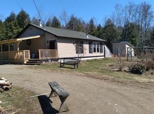 133 Pratt Rd, Newport, ME 04953