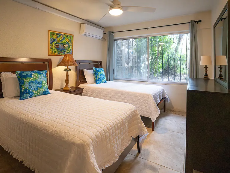 111 Golden Rock Est — Photo 14