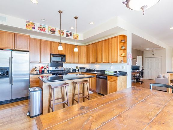3rd image of 3405 N Seeley Ave #3