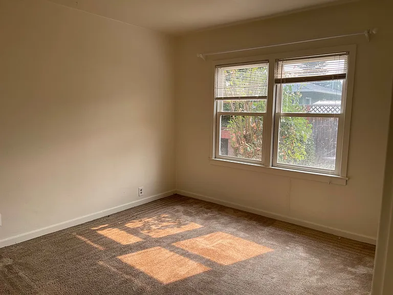 655 W Fairhaven St — Photo 8
