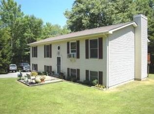 111 Longview Rd, Clinton Corners, NY 12514