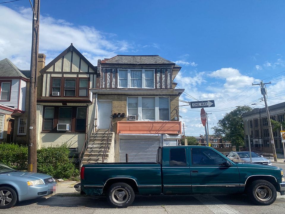 1st image of 5878 Woodcrest Ave